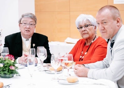 Imagen secundaria 1 - Jaime Sancho, Manolo Camarasa y José Luis Albiach, el indumentarista Enrique Marzal y Álvaro Almenar y Fran Tochena. 