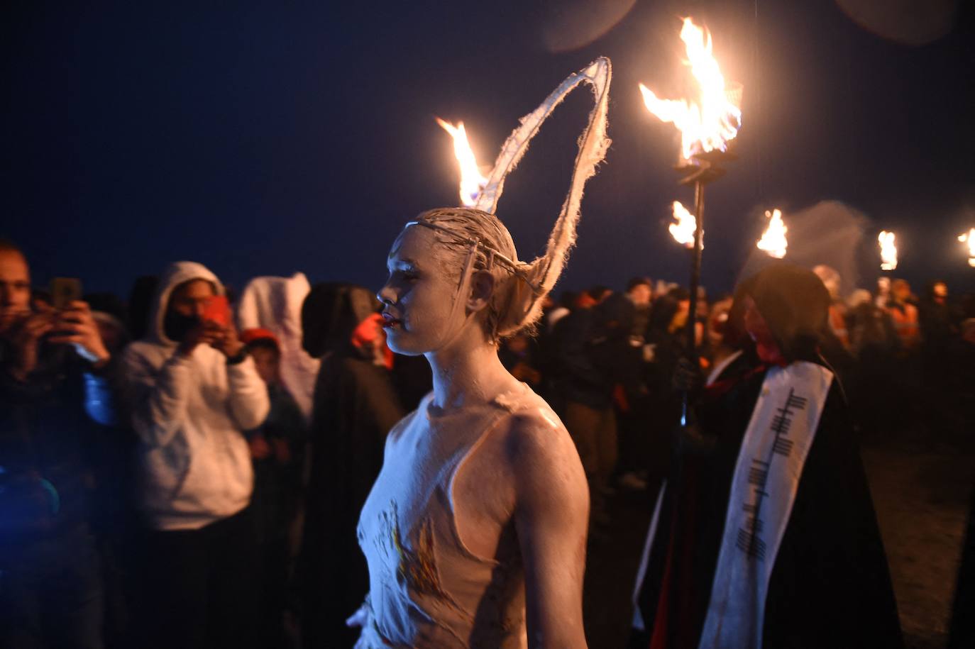 Fotos: Así es el Festival del Fuego de Beltane, el ritual que marca el inicio del verano