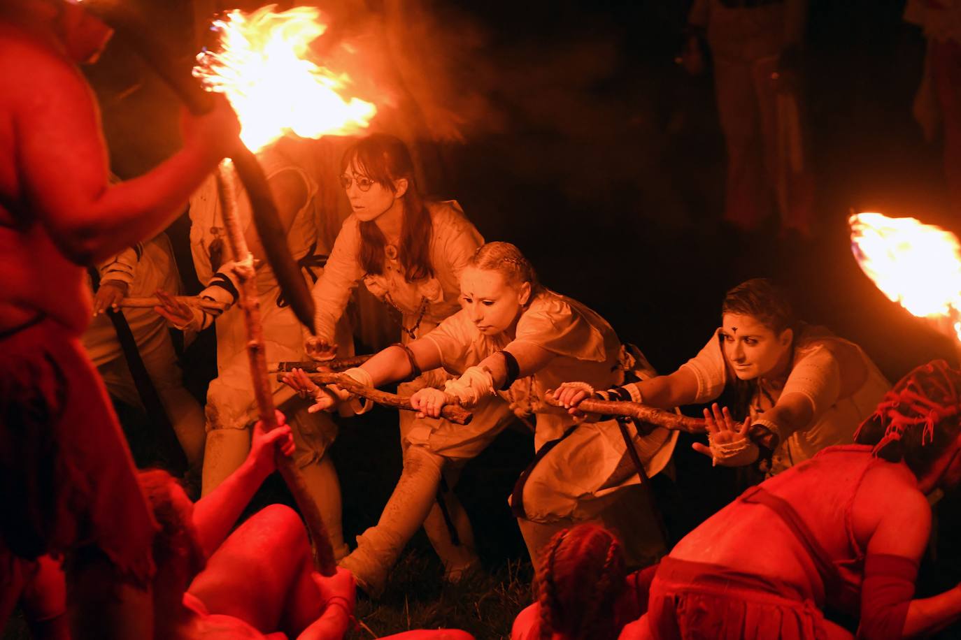 Fotos: Así es el Festival del Fuego de Beltane, el ritual que marca el inicio del verano