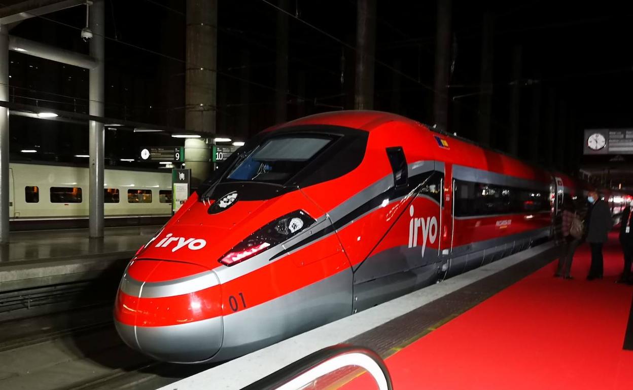 El tren de iryo, en su presentación en la estación de Atocha en Madrid. 