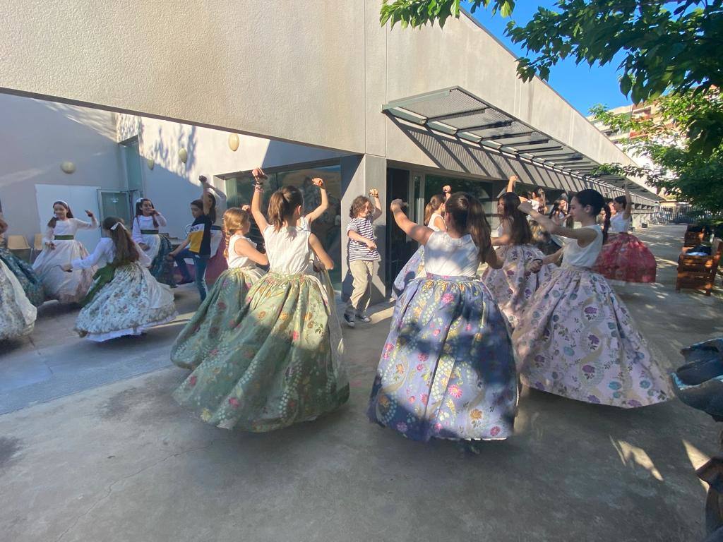 Fotos: Ensayo de la Dansà 2022 en honor a la Virgen de los Desamparados