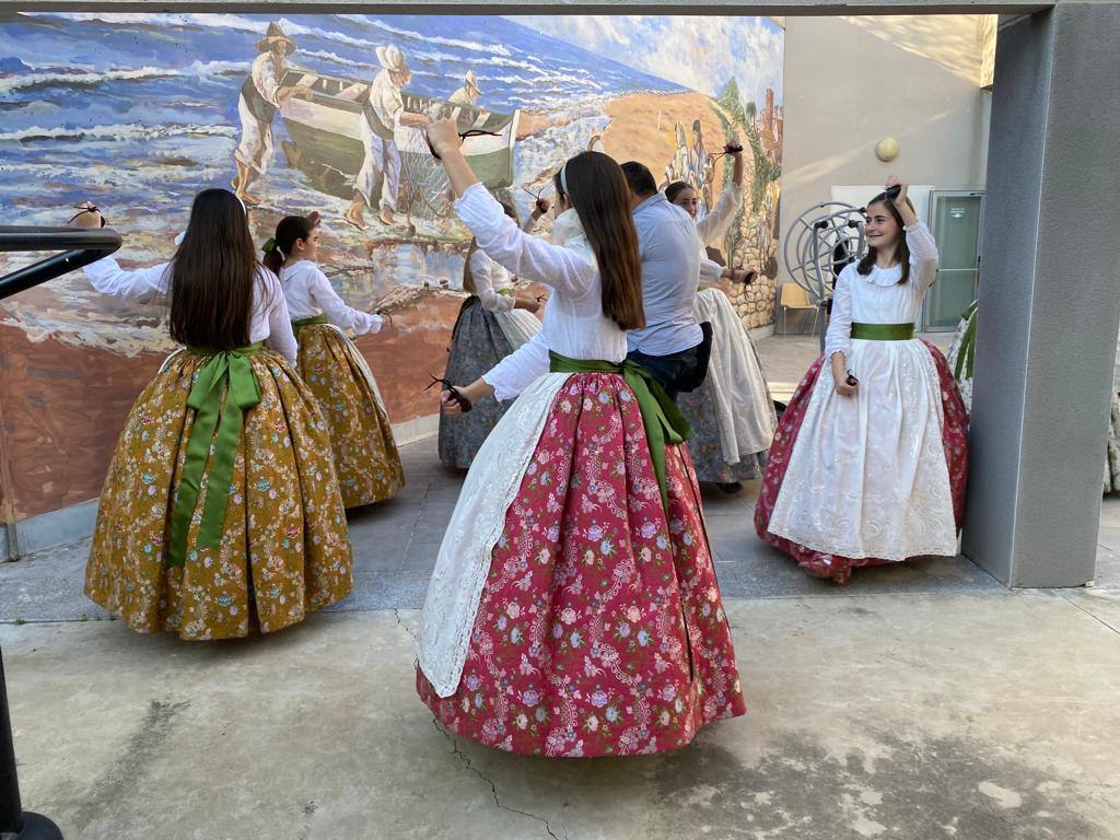 Fotos: Ensayo de la Dansà 2022 en honor a la Virgen de los Desamparados