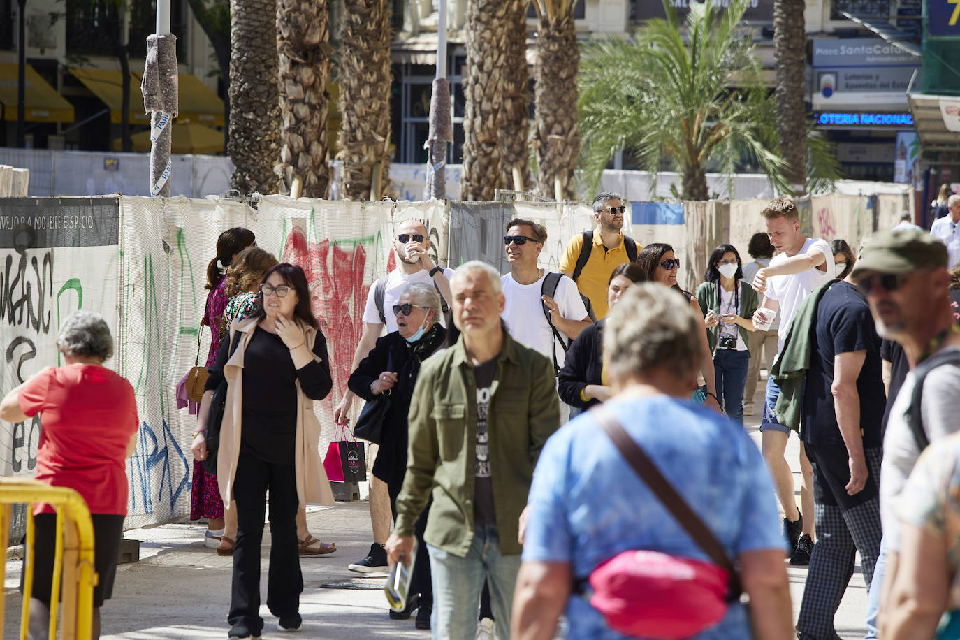 Fotos: Los cruceristas toman el centro de Valencia