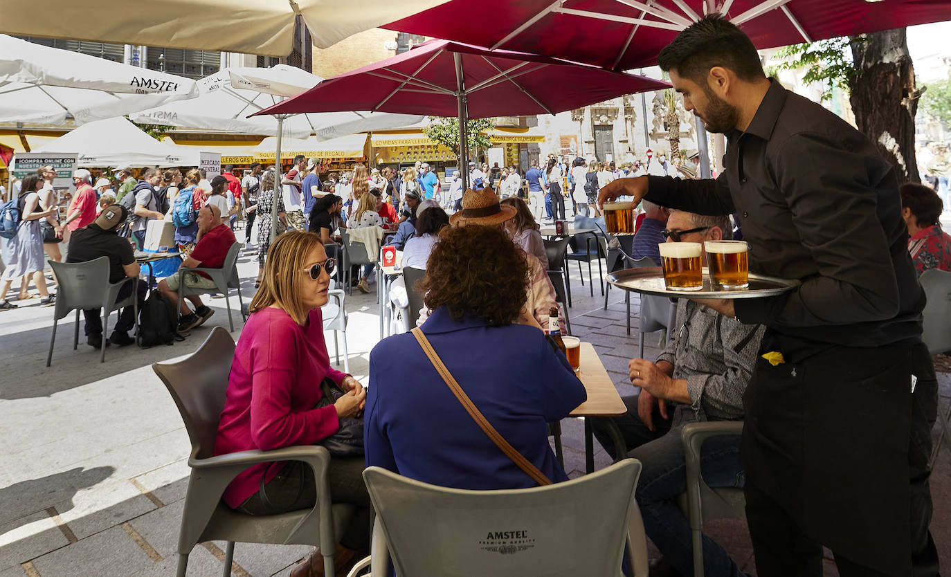 Fotos: Los turistas llenan el centro de Valencia