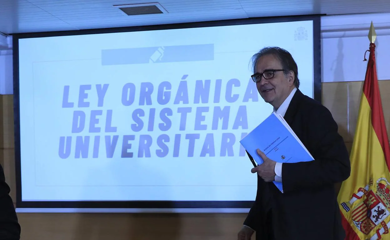 Joan Subirats, durante la presentación del anteproyecto de la nueva ley universitaria. 