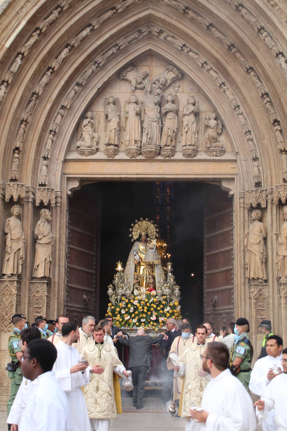 La patrona de Valencia vuelve a procesionar por el centro de la ciudad con dos cambios en el recorrido