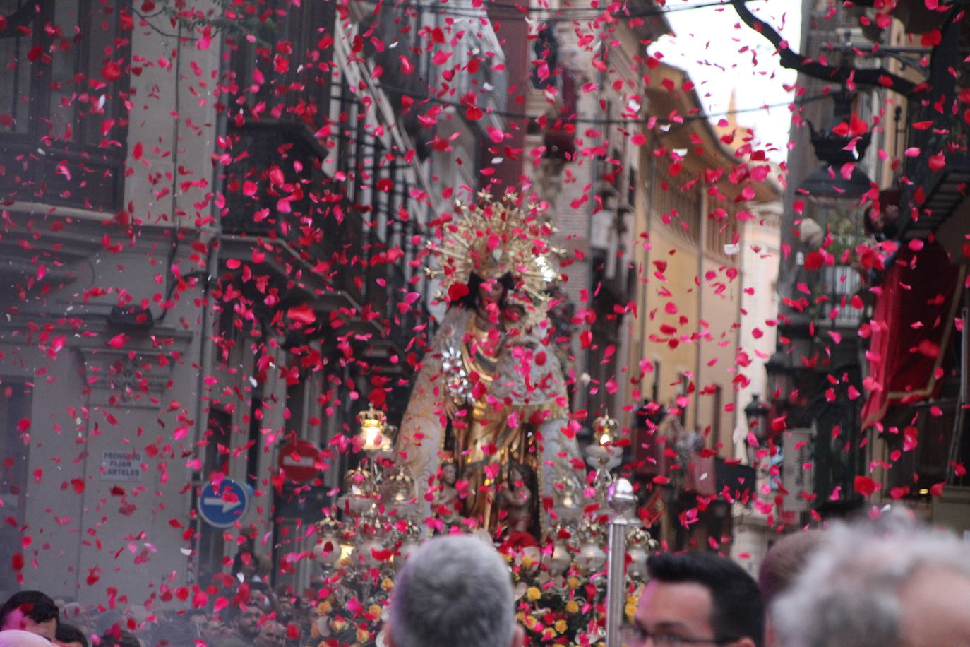 La patrona de Valencia vuelve a procesionar por el centro de la ciudad con dos cambios en el recorrido