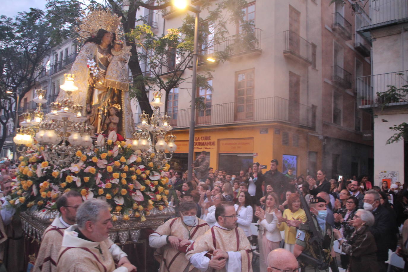 La patrona de Valencia vuelve a procesionar por el centro de la ciudad con dos cambios en el recorrido