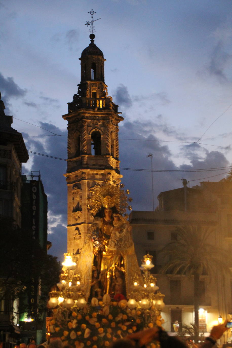 La patrona de Valencia vuelve a procesionar por el centro de la ciudad con dos cambios en el recorrido