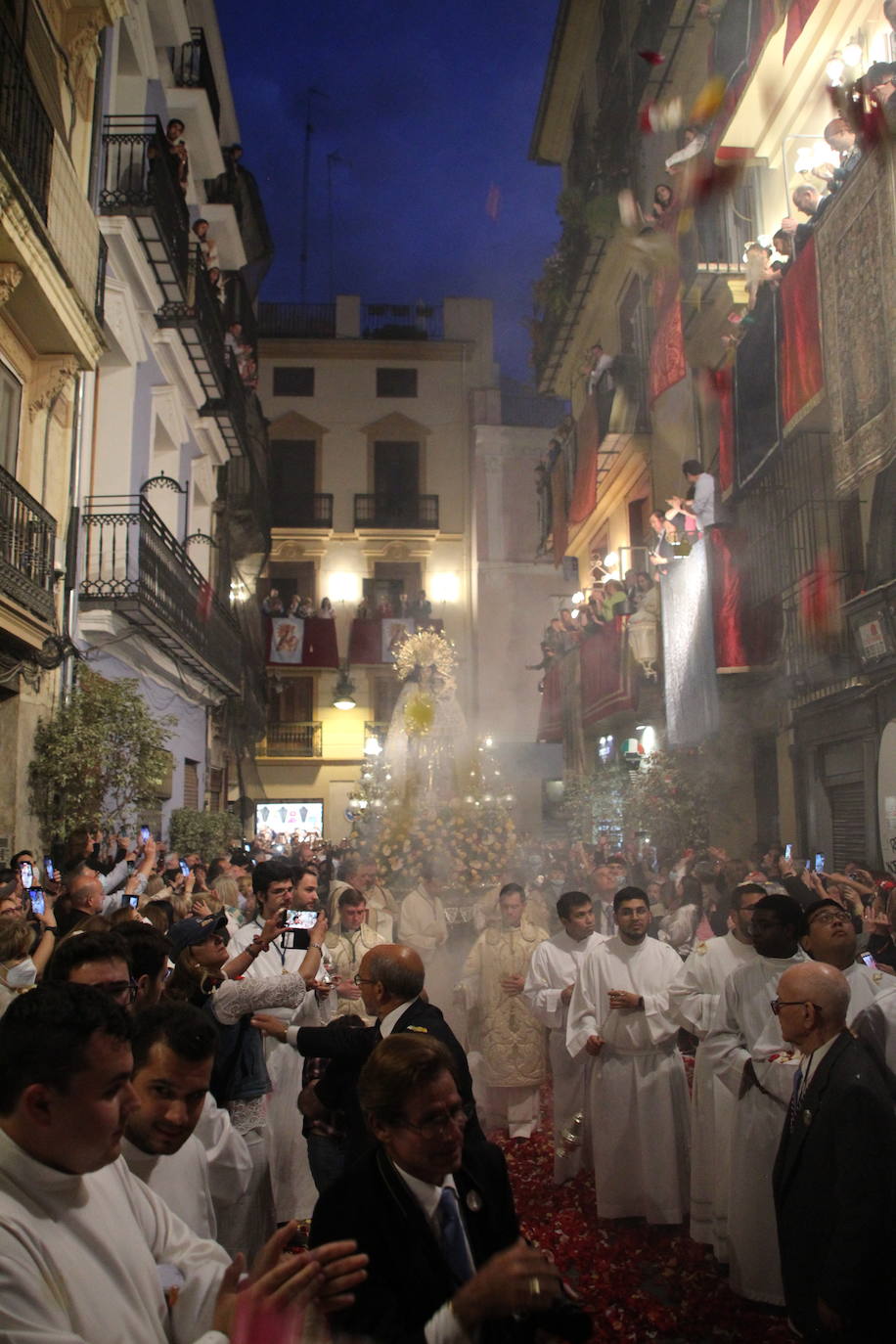 La patrona de Valencia vuelve a procesionar por el centro de la ciudad con dos cambios en el recorrido