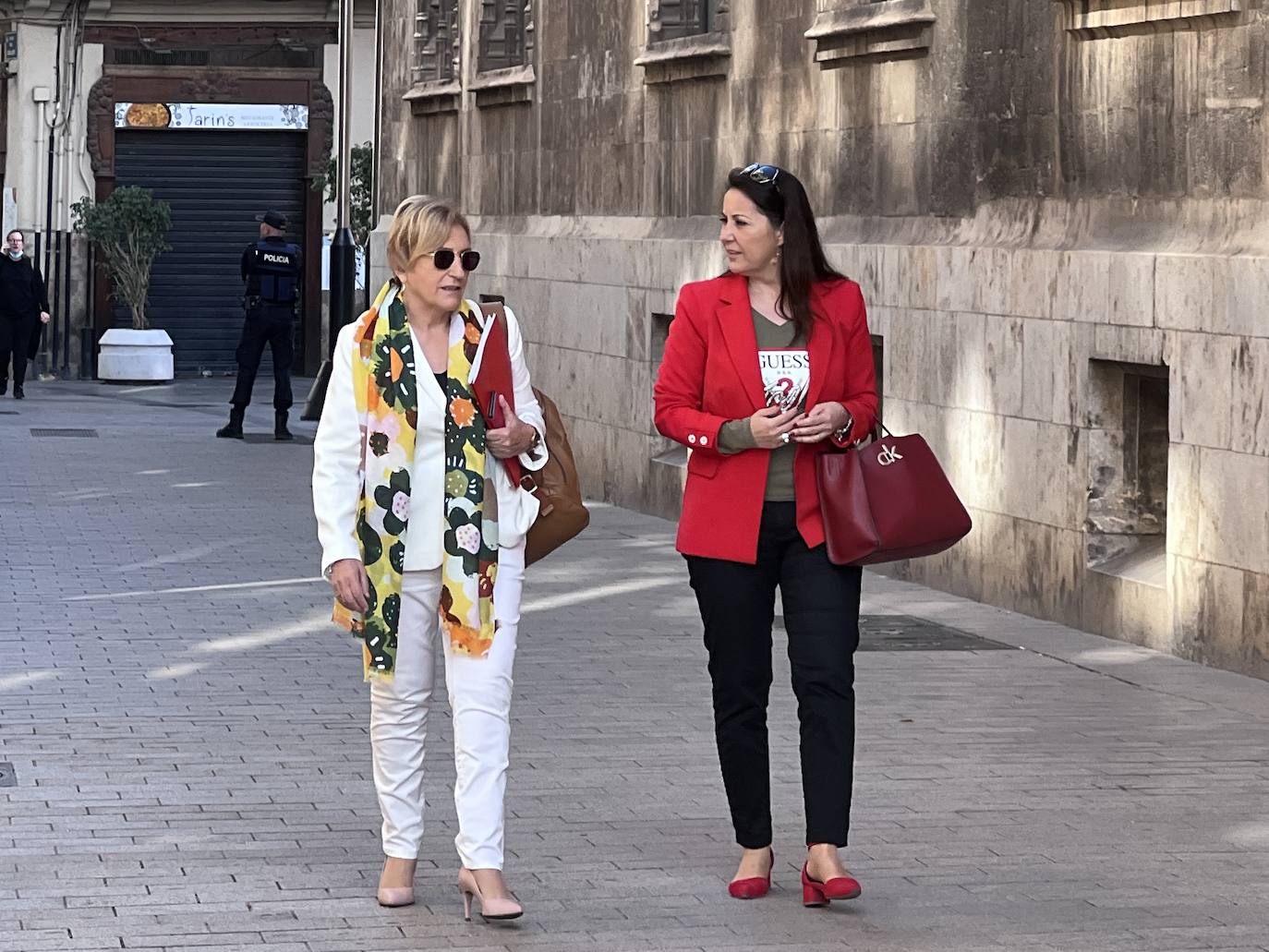 Fotos: El último paseíllo de los miembros del Consell