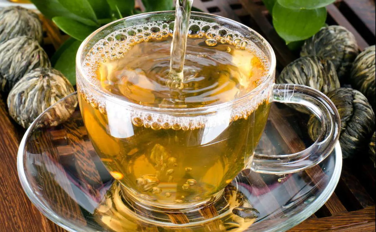 BENEFICIOS DEL HINOJO EN INFUSIÓN  Todo lo que debes saber sobre el té de  hinojo y sus beneficios para adelgazar