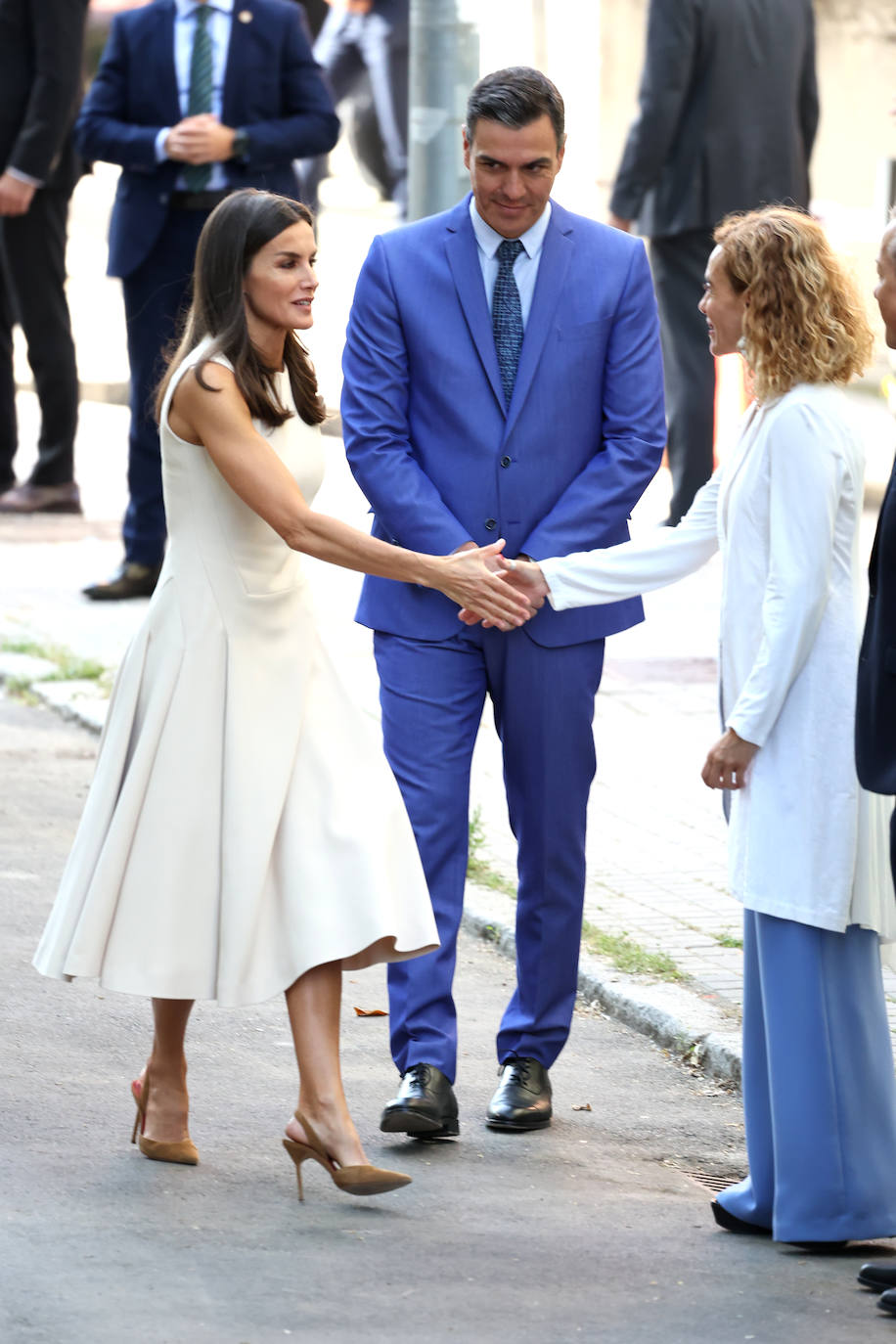 Fotos: Letizia rescata uno de sus vestidos favoritos de Pedro del Hierro