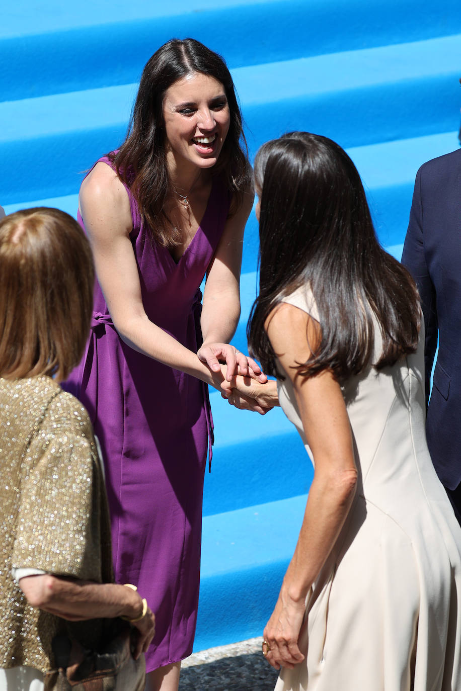 Fotos: Letizia rescata uno de sus vestidos favoritos de Pedro del Hierro