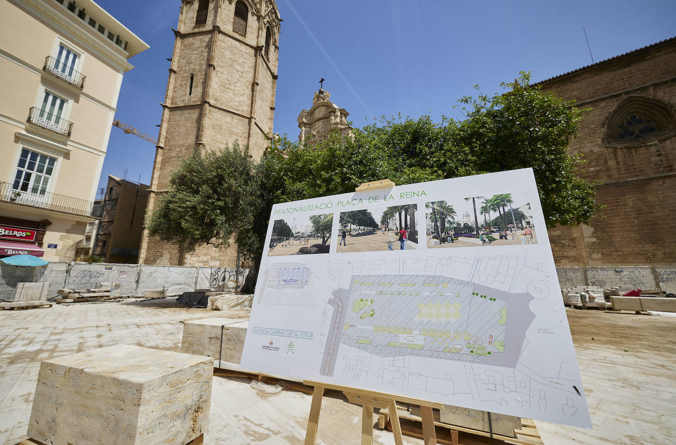 Reforma de la plaza de la Reina de Valencia (19/05/2022). 