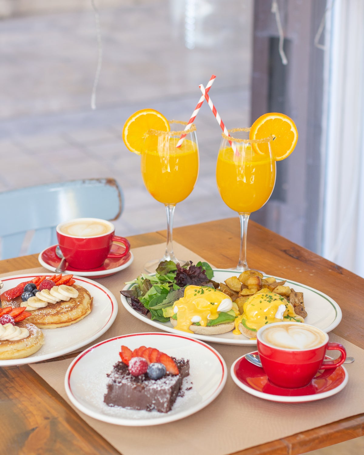 Imagen secundaria 2 - Almuerzos y brunch en Valencia: dónde tomar huevos benedictinos en Valencia