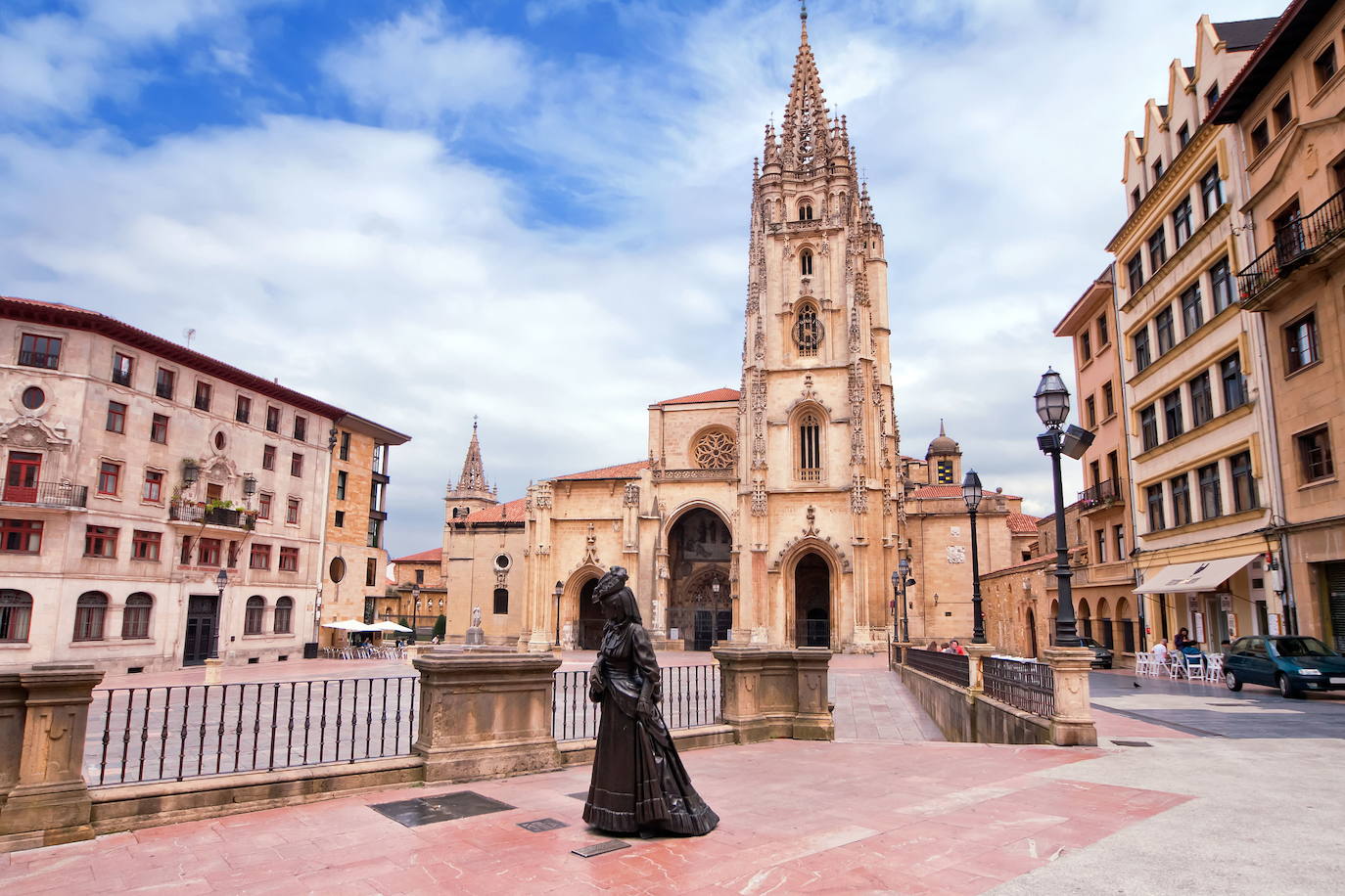 Plaza de la Catedral, Oviedo.