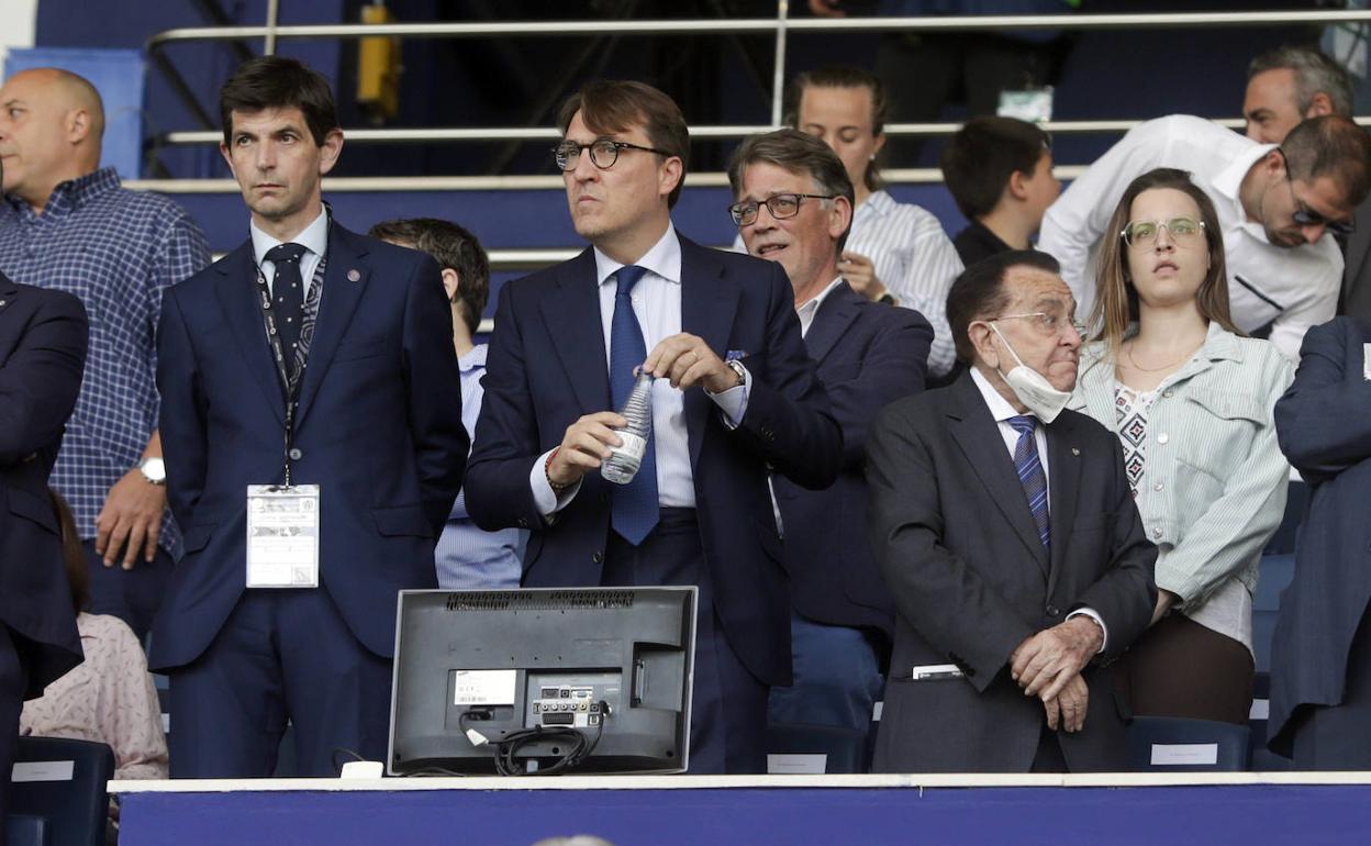 Quico Catalán y Francisco Fenollosa, durante el partido ante el Alavés.