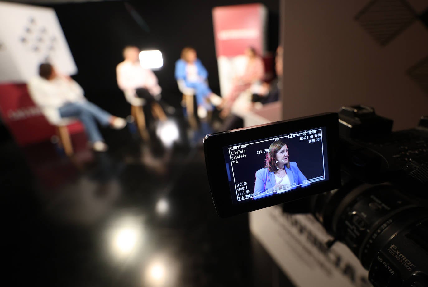 Fotos: Debate con los portavoces de los grupos municipales del Ayuntamiento de Valencia, en LAS PROVINCIAS