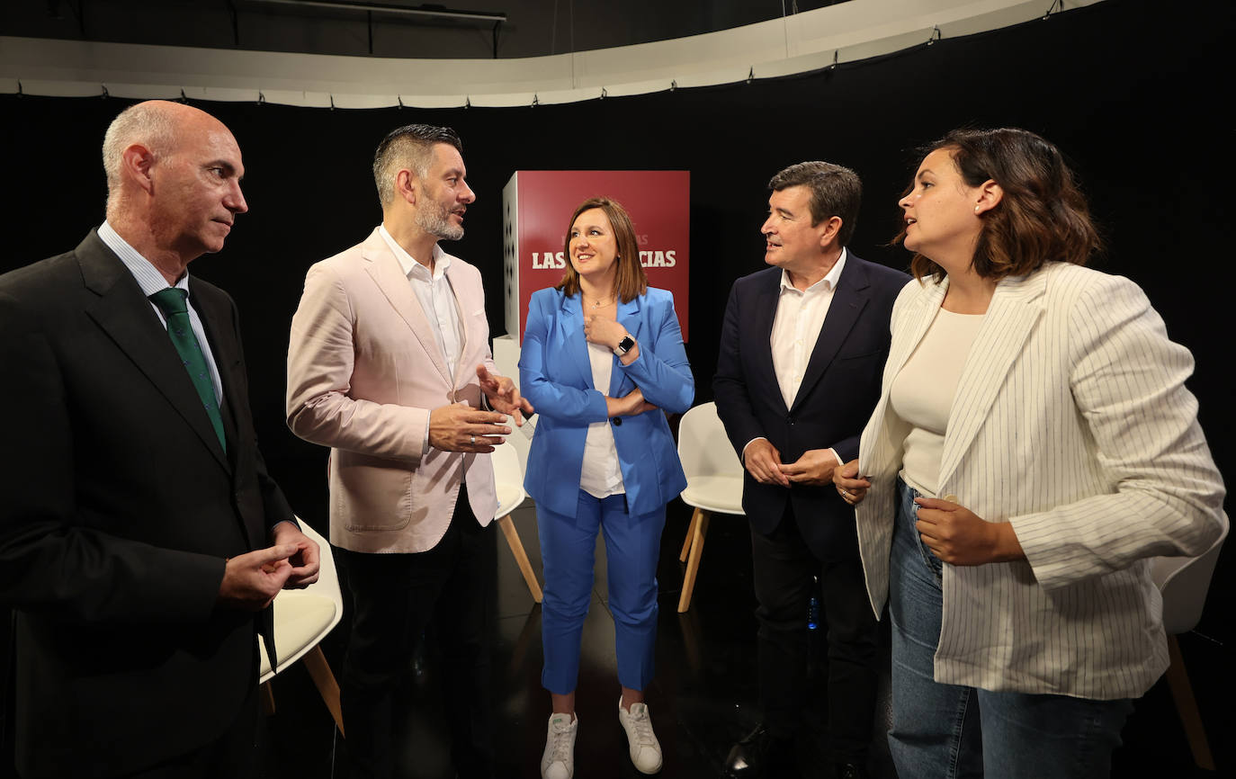 Fotos: Debate con los portavoces de los grupos municipales del Ayuntamiento de Valencia, en LAS PROVINCIAS