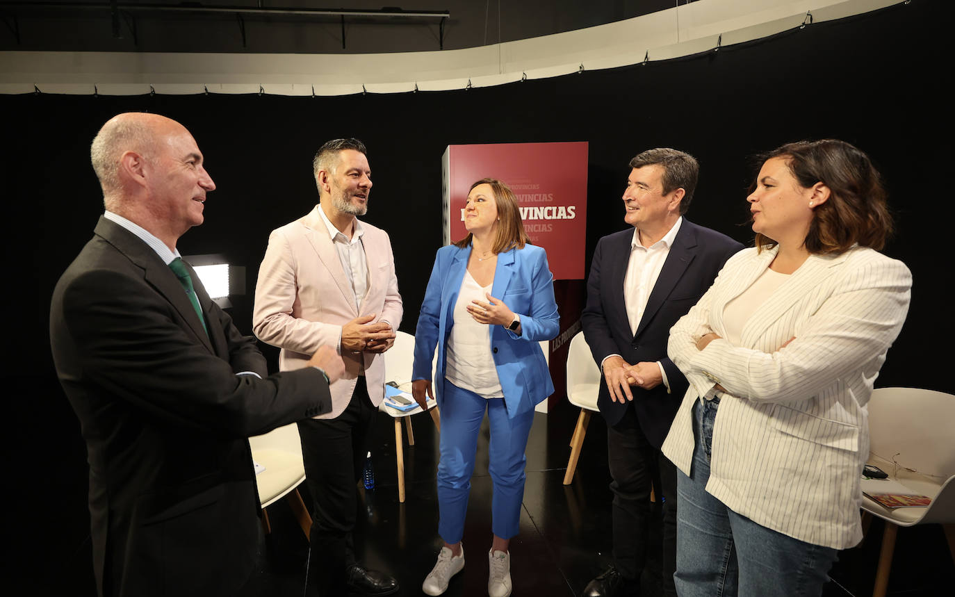 Fotos: Debate con los portavoces de los grupos municipales del Ayuntamiento de Valencia, en LAS PROVINCIAS