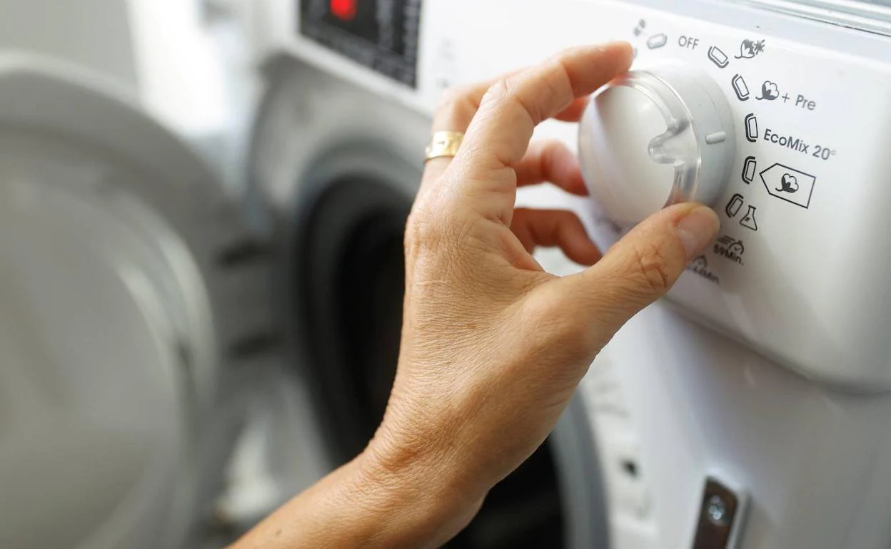 Cuántos euros cuesta poner la lavadora en casa?