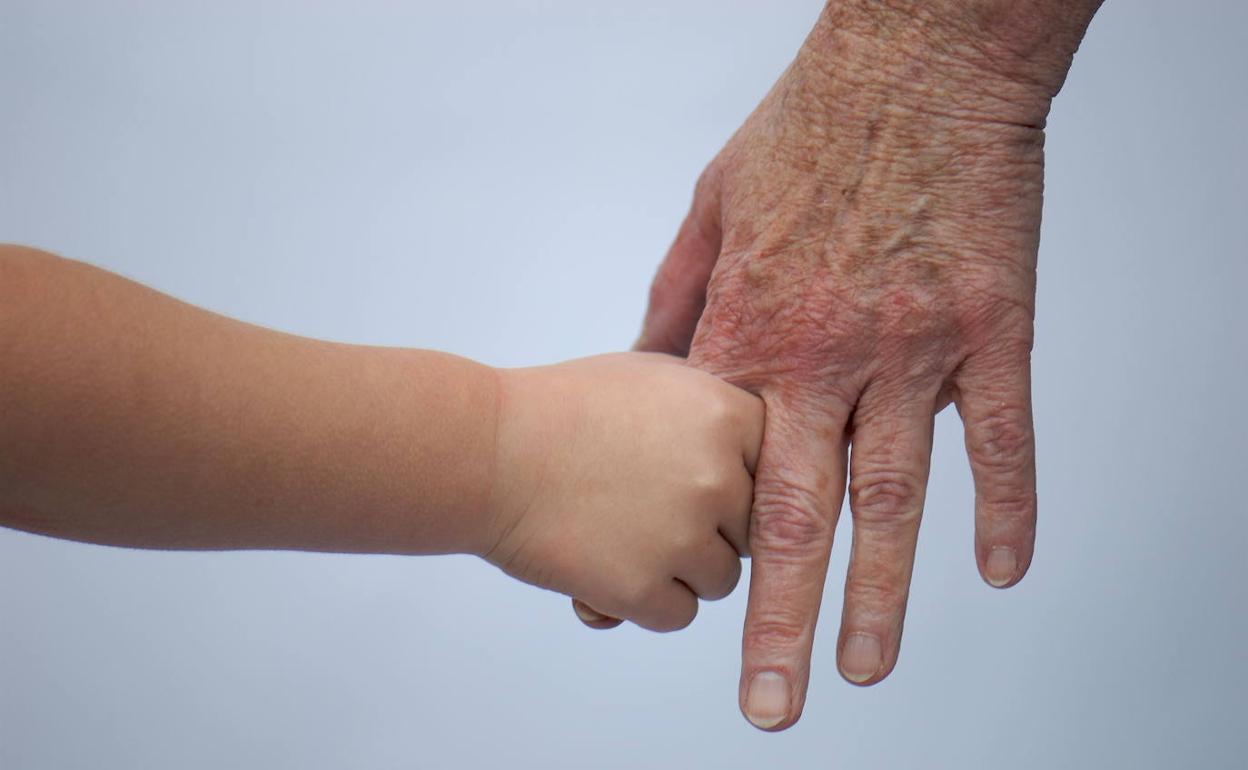 Pensiones y jubilación | Los hombres podrán cobrar un complemento de maternidad desde que se les reconozca la pensión de jubilación