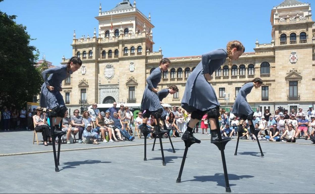 La Compañía Maduixa en una actuación en Valladolid. 