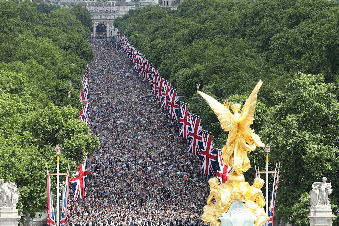 Fotos: La Corona brilla en el jubileo de Isabel II