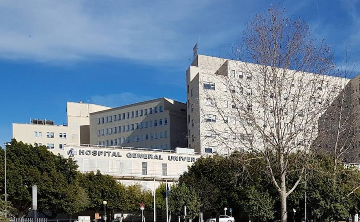 Dos de los cuatro heridos fueron trasladados al Hospital General de Alicante. 