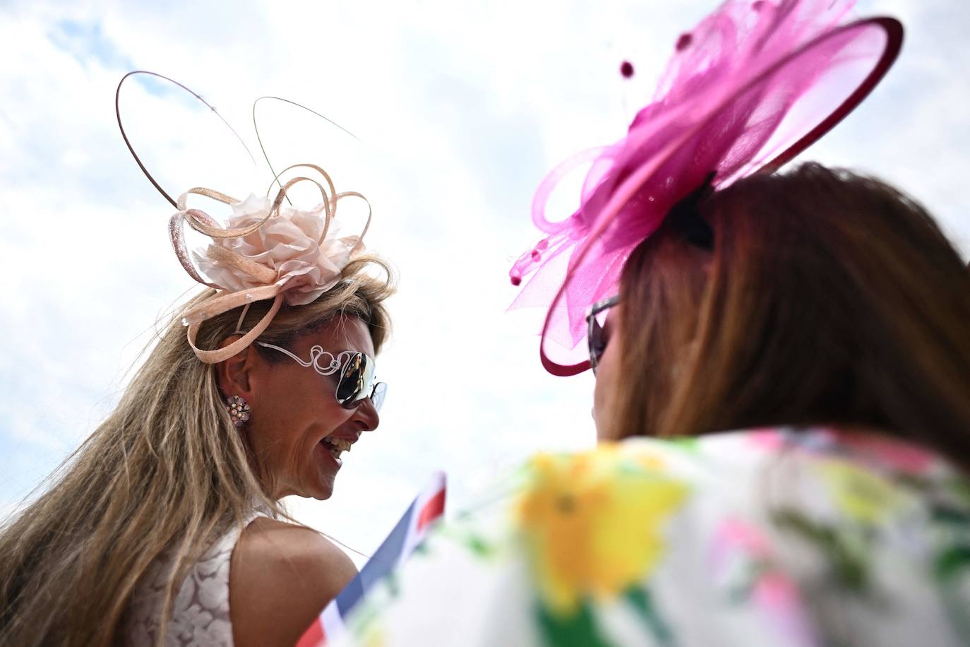 Fotos: Duelo de pamelas y tocados en el legendario Derby de Epsom