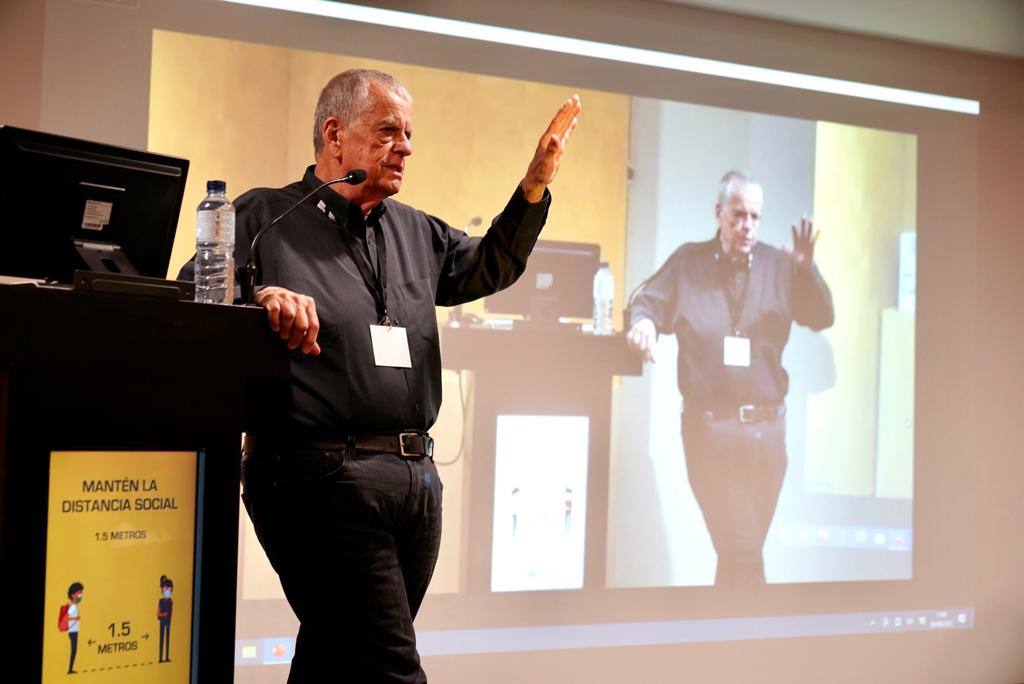 Fotos: Premios Nobel visitan a científicos y estudiantes en Valencia