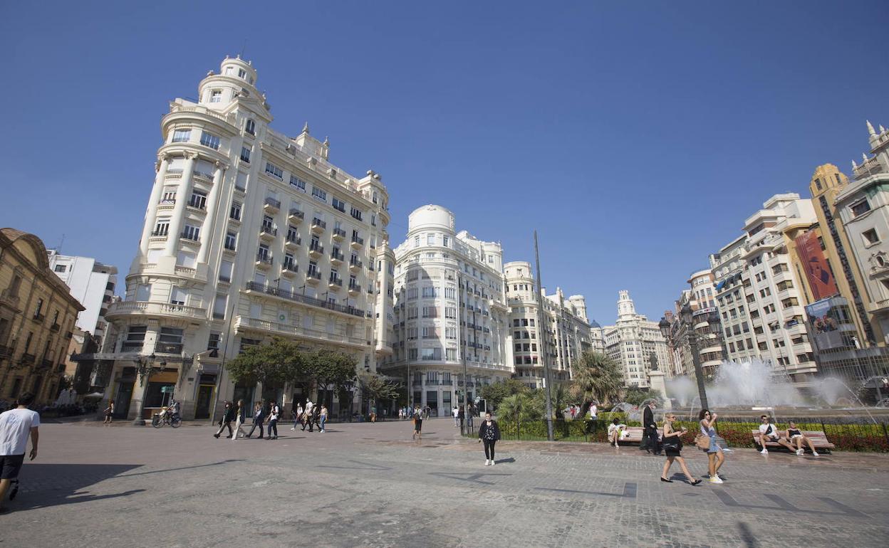 La plaza del Ayuntamiento de Valencia.