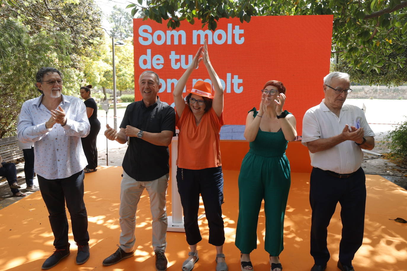 Fotos: Primer acto de partido de Compromís tras la imputación de Oltra