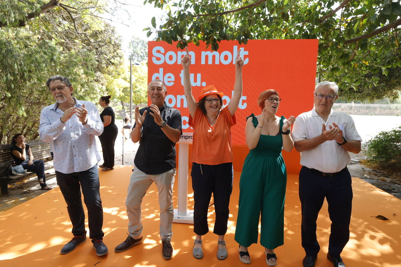 Fotos: Primer acto de partido de Compromís tras la imputación de Oltra