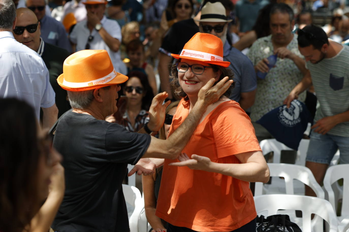 Fotos: Primer acto de partido de Compromís tras la imputación de Oltra