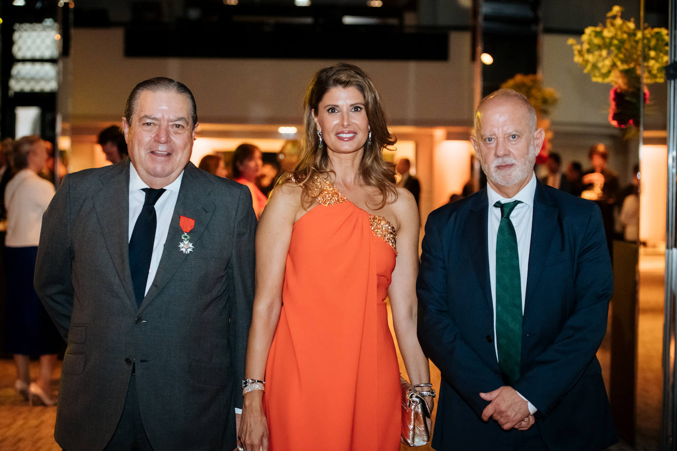 Casi 150 personas han compartido junto a Vicente Boluda y Esther Pastor la entrega de la medalla de la Legión de Honor de Francia.