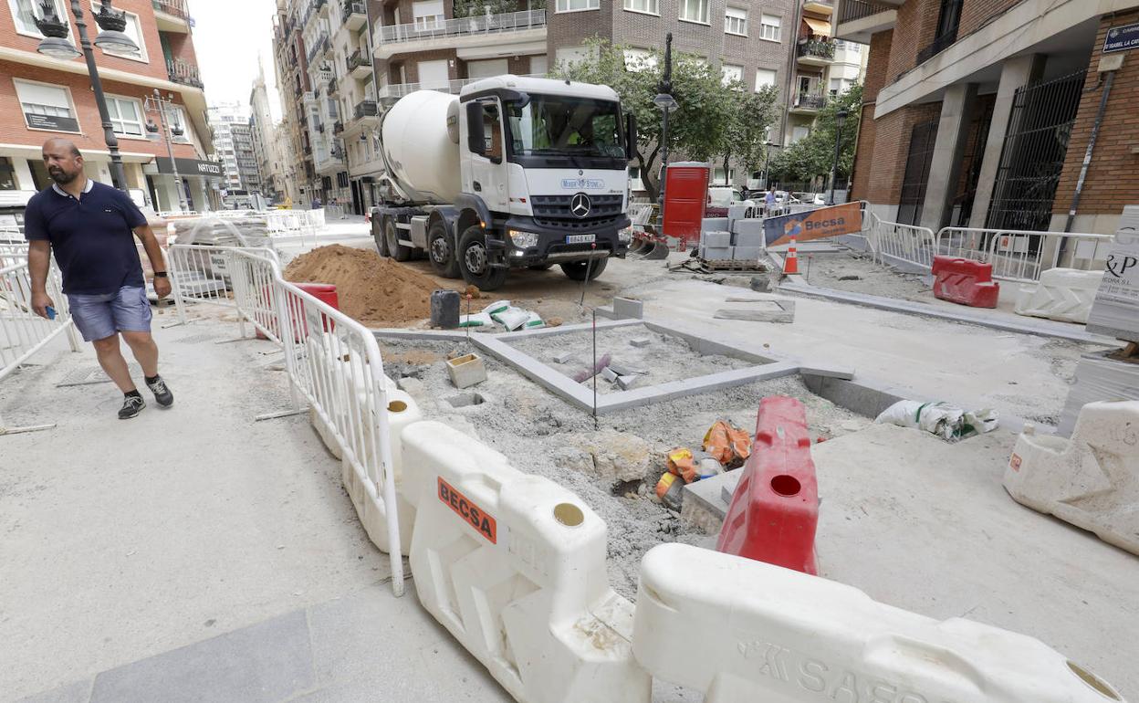 Obras de reurbanización en el centro de Valencia. 