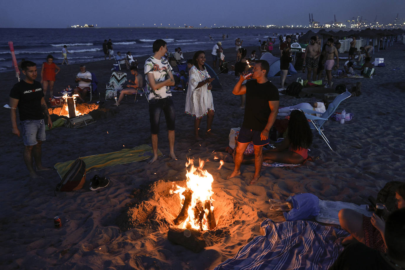 Fotos: La Noche de San Juan 2022 en Valencia