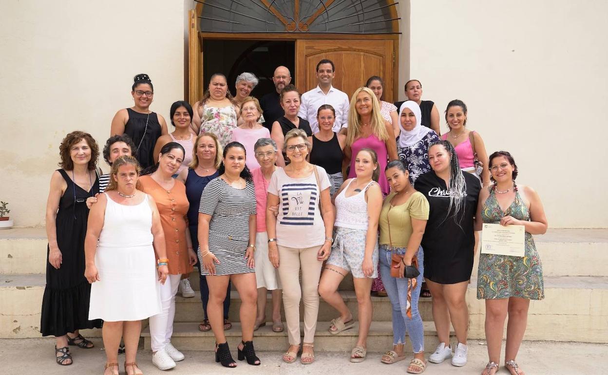 El grupo de mujeres participantes en el programa. 