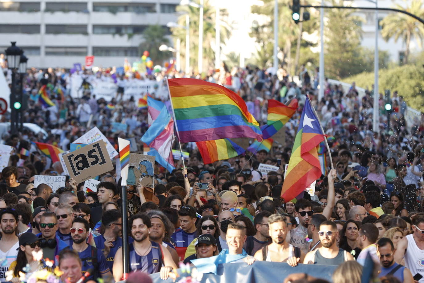 Fotos: Valencia celebra el día de Orgullo LGTBI+ 2022