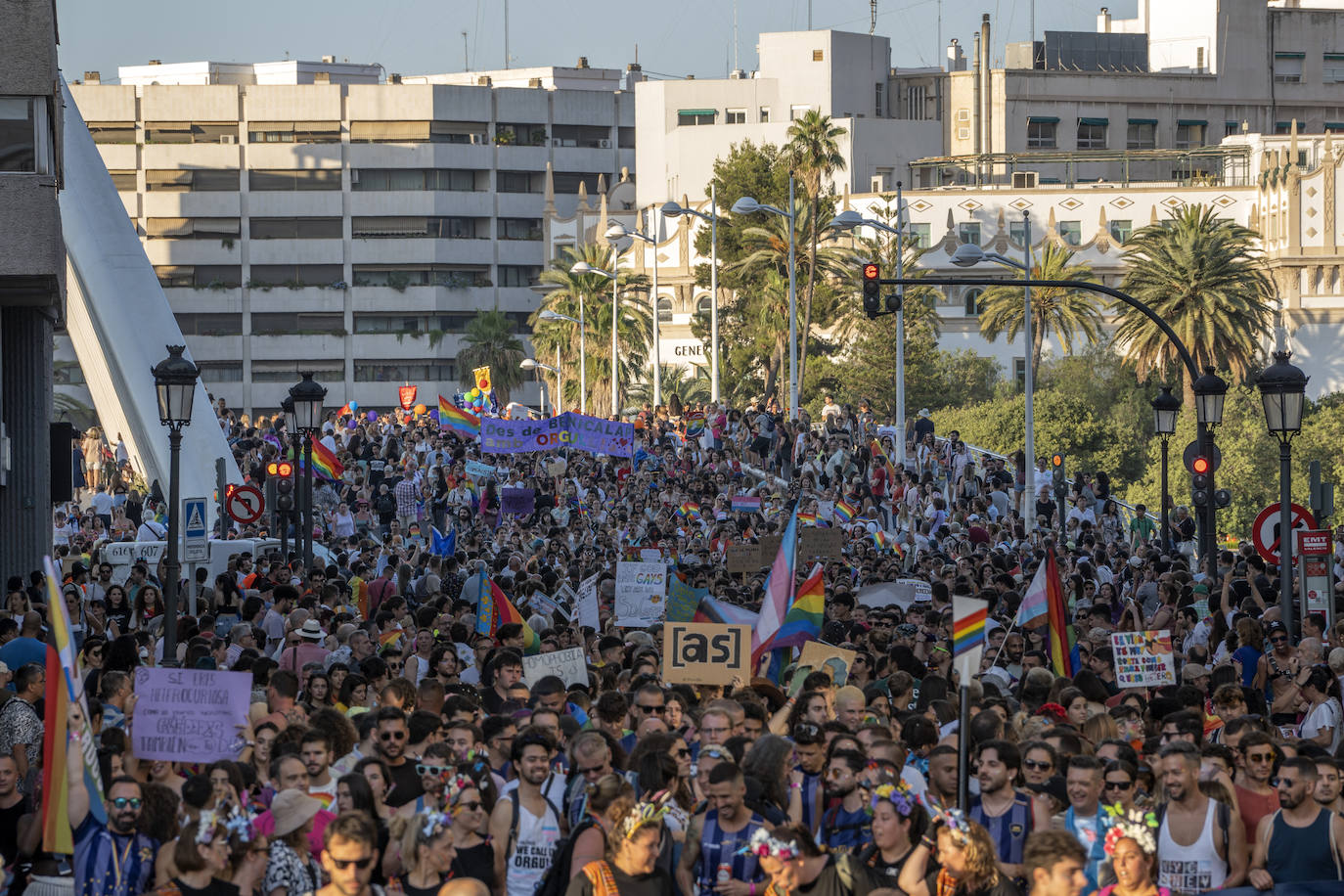 Fotos: Valencia celebra el día de Orgullo LGTBI+ 2022