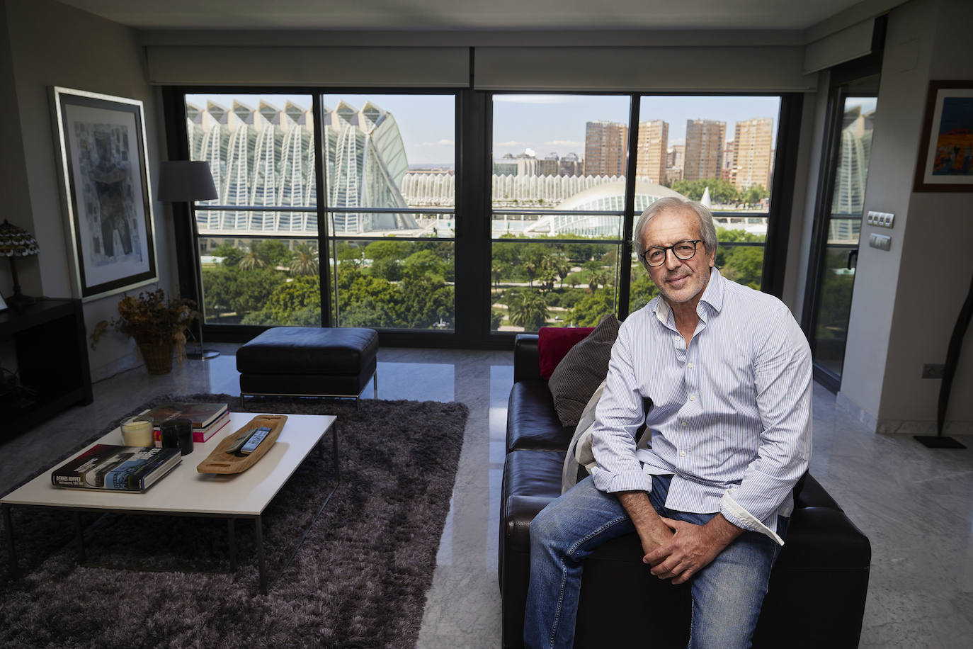 Lu Gorritz, en su casa junto a la Ciudad de las Artes y las Ciencias.