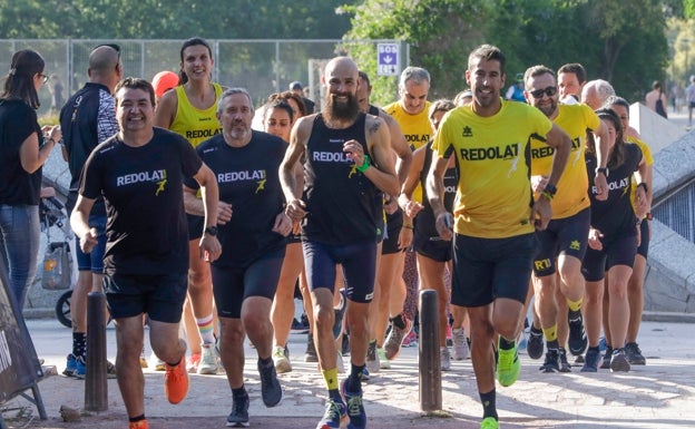 Corredores recorriendo el Circuit 5K Jardí del Túria. 