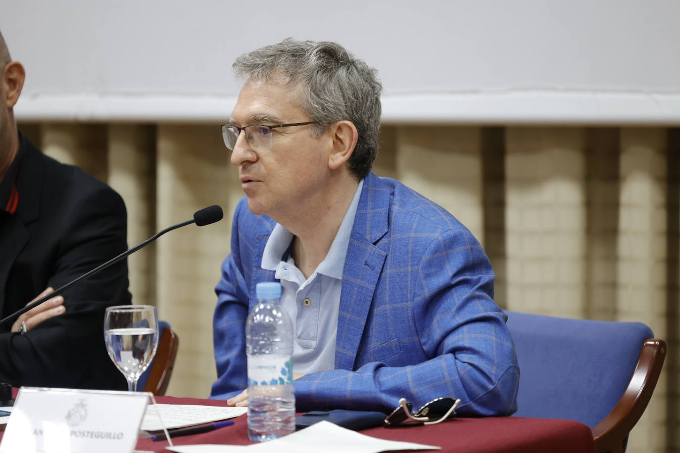 Fotos: Julián Quirós, director de ABC, presenta en Valencia el poemario &#039;Pérdidas y ganancias&#039;