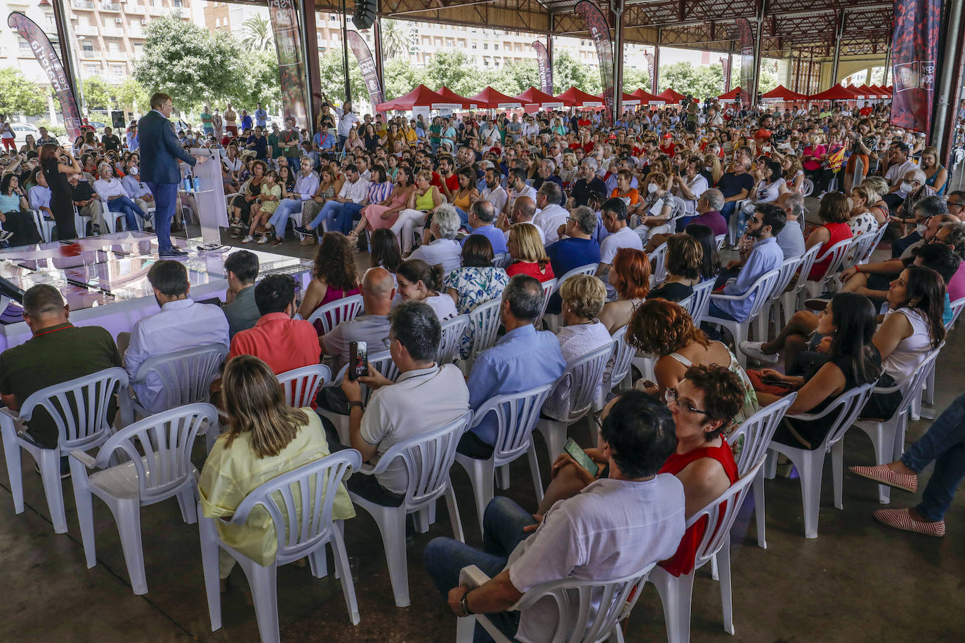 Fotos: El PSPV reúne a más de un millar de militantes y cargos municipales y autonómicos en la Marina de Valencia