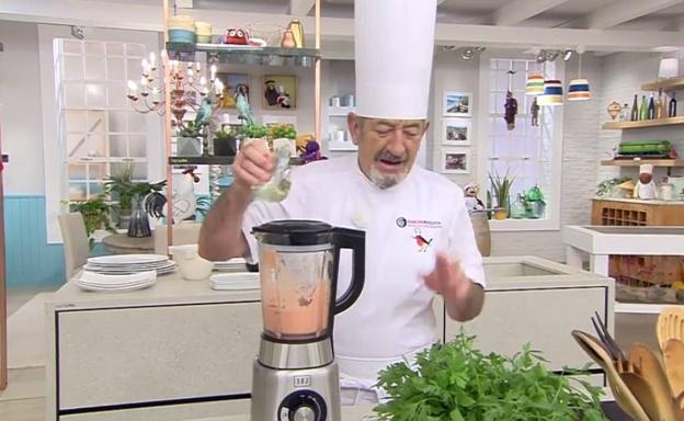 Karlos Arguiñano y su receta del 'salmorejo perfecto' en sólo 3 minutos