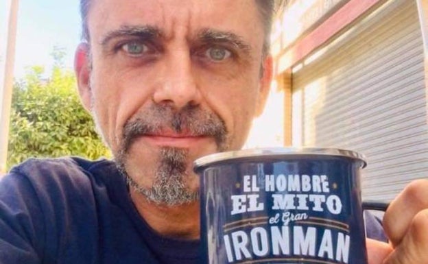 Juan Carlos Martínez es el Ironman de l'Horta desde hace un lustro. 