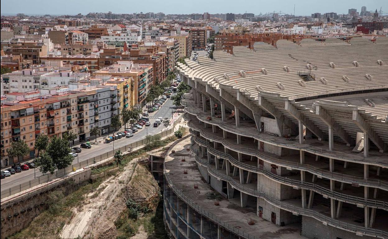 Vista general de las obras del Nuevo Mestalla.