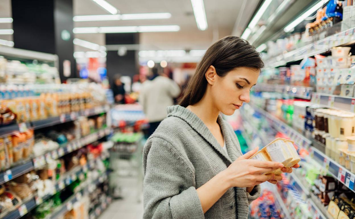 Algunos alimentos nos ayudan a sentirnos más ligeros. 